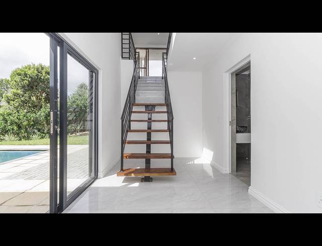 4 BEDROOM HOUSE FOR SALE IN COTSWOLD DOWNS GOLF & COUNTRY ESTATE